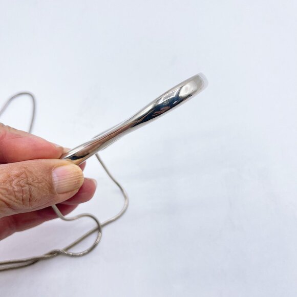 Silpada 925 Sterling Silver Tubular Horseshoe Pendent on Long Snake Chain Neckla - Picture 11 of 12